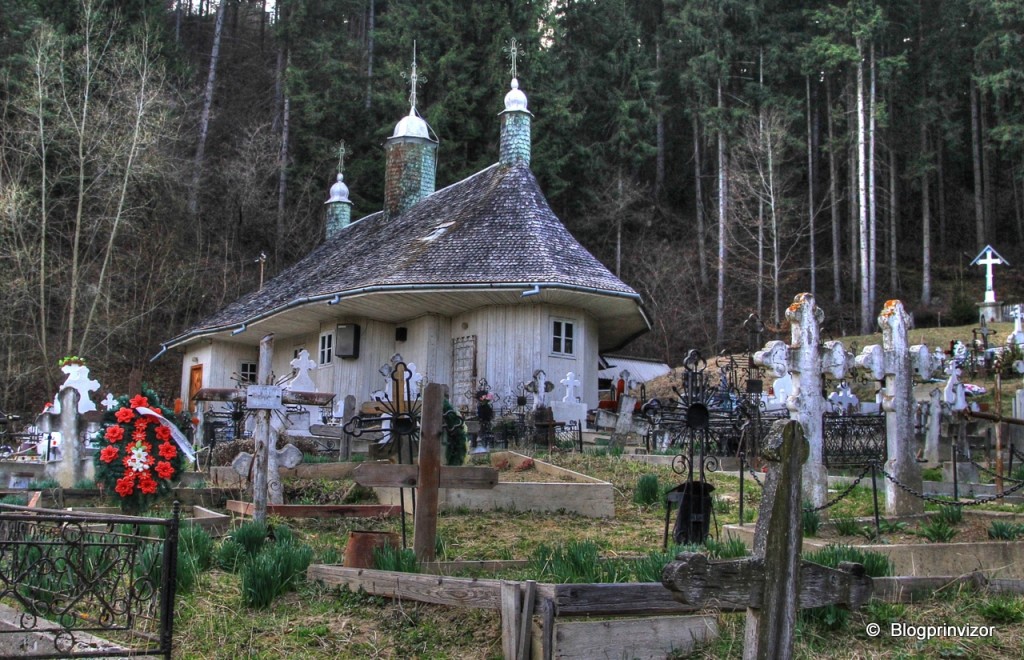 Biserica de lemn Buna Vestire din Poiana Largului